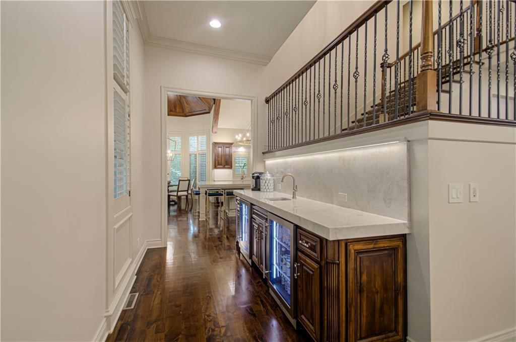 15925 King Street — photo 15