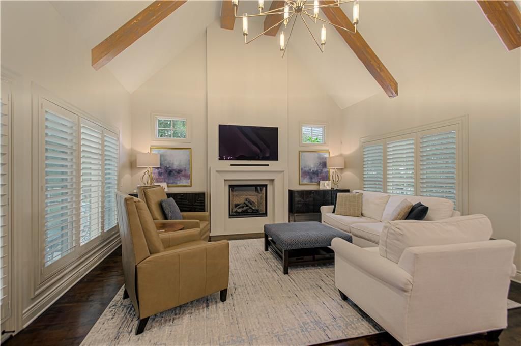 15925 King Street — photo 18