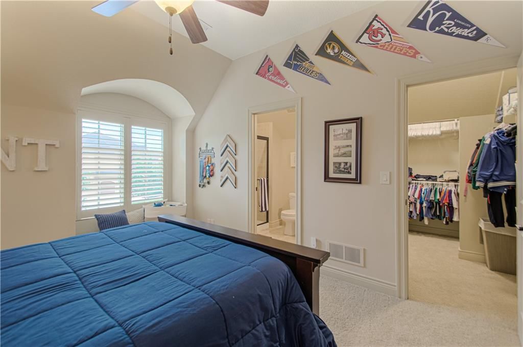 15925 King Street — photo 38
