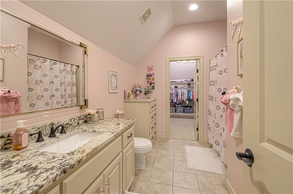 15925 King Street — photo 45