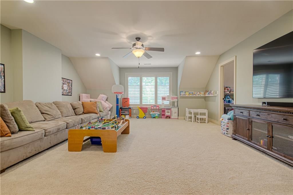 15925 King Street — photo 46
