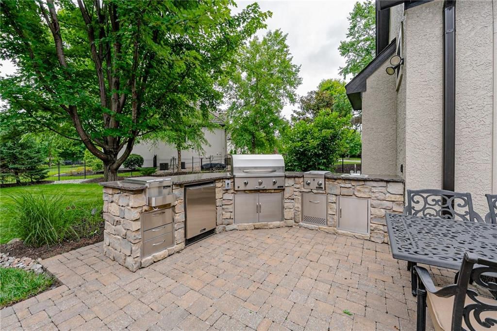 15925 King Street — photo 58