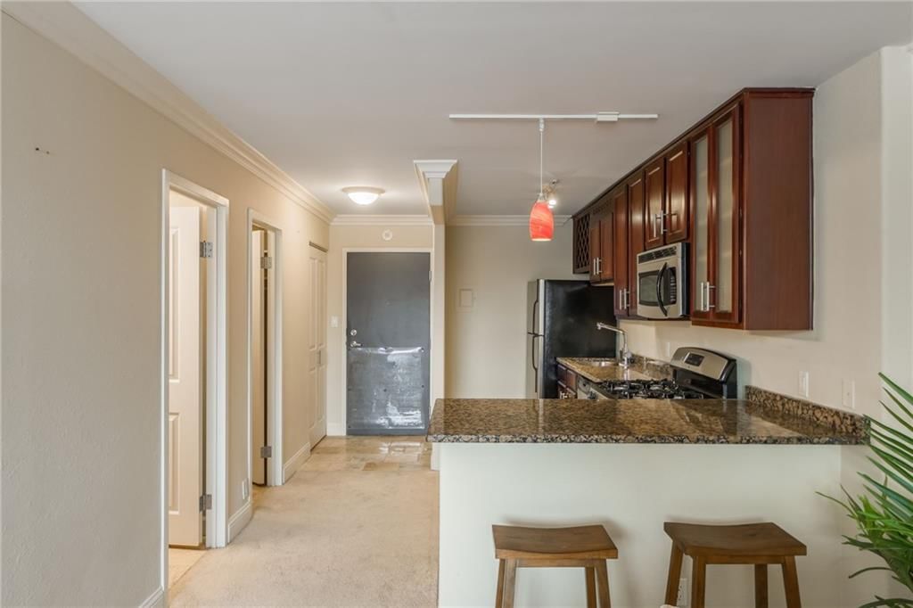 700 E 8TH #4S Street — photo 6