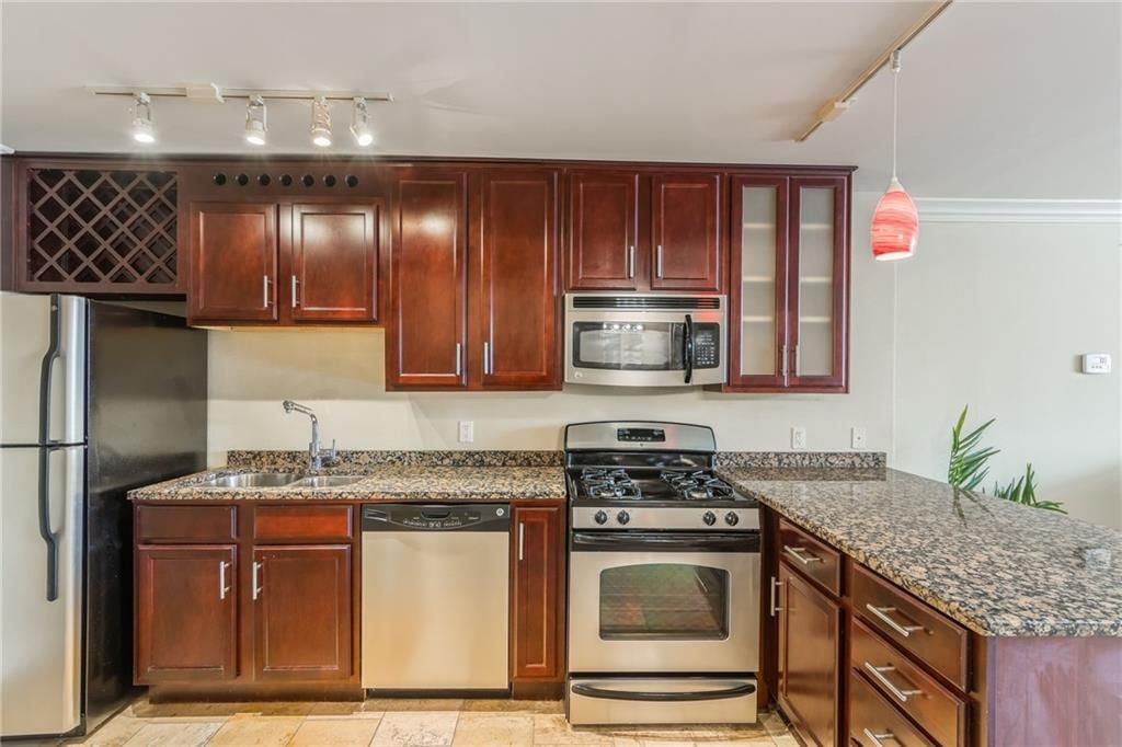 700 E 8TH #4S Street — photo 7