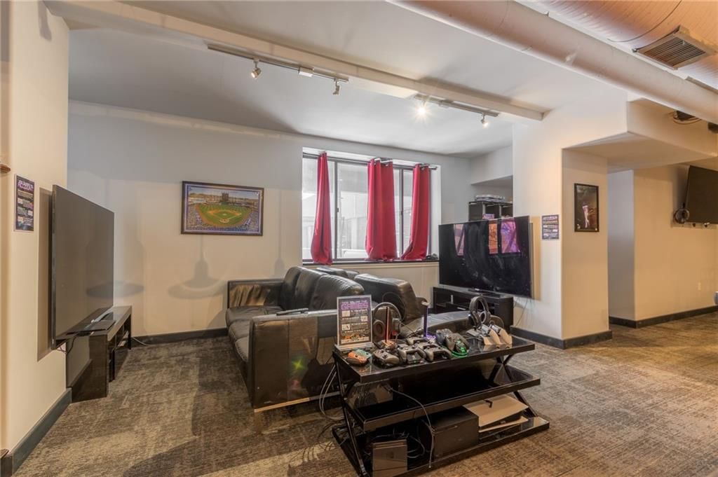 700 E 8TH #4S Street — photo 22