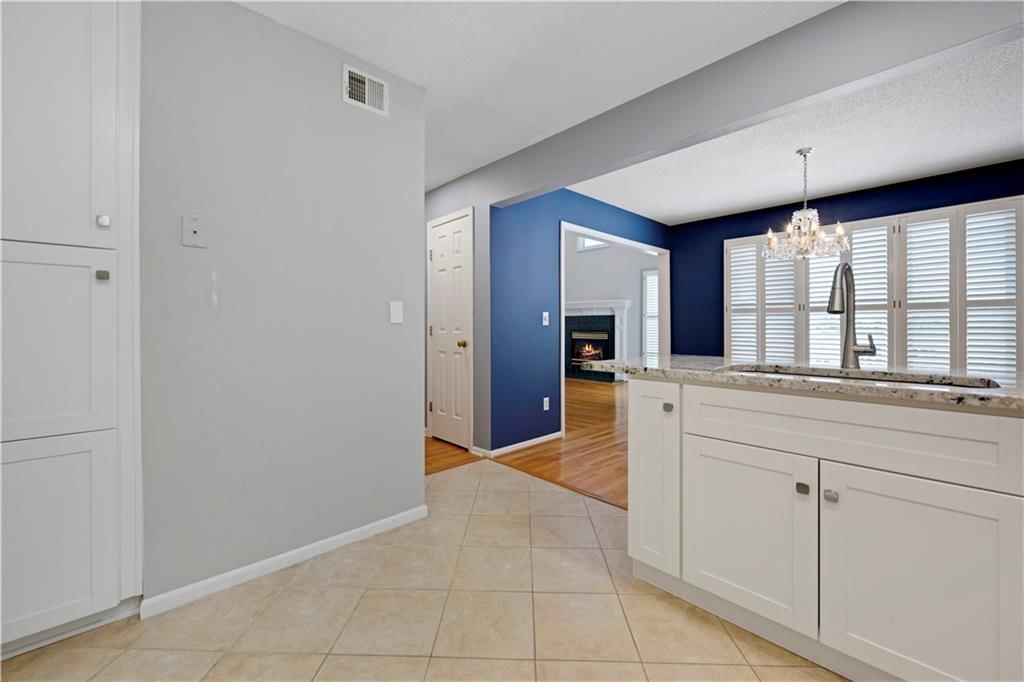5852 Park Circle — photo 13