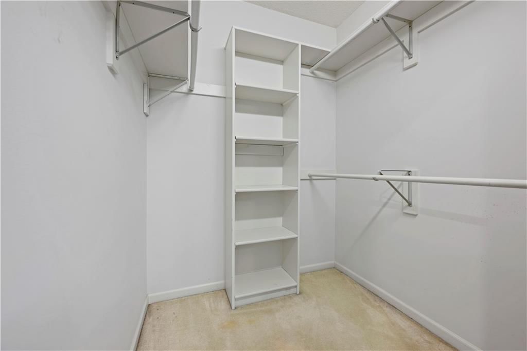 5852 Park Circle — photo 25