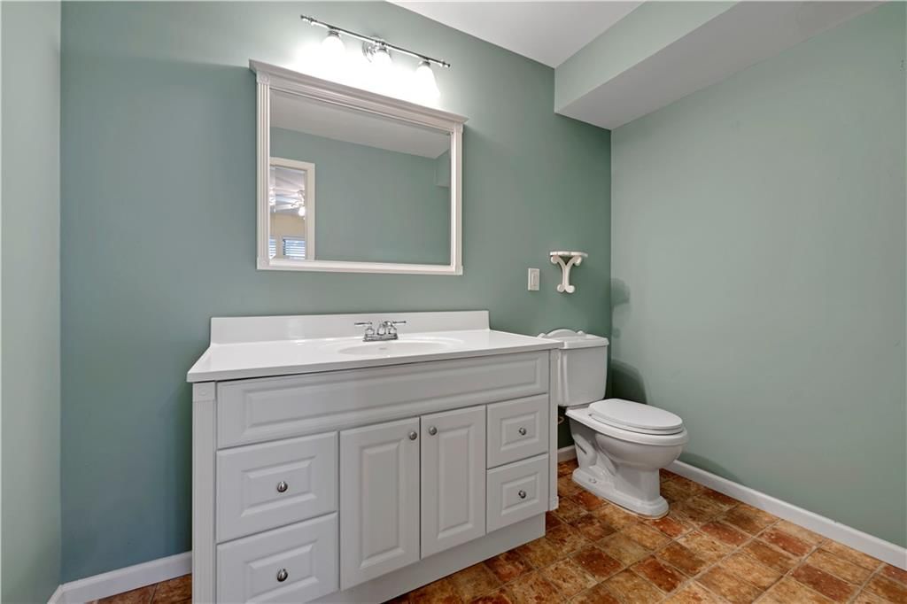5852 Park Circle — photo 34
