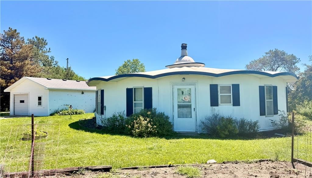15576 Elder Street — photo 2