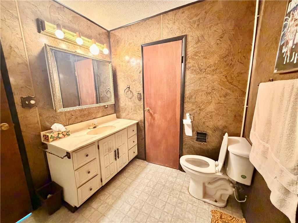 15576 Elder Street — photo 8
