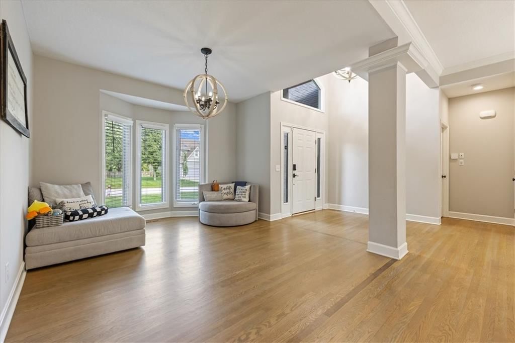 1308 SW Surrey Trace — photo 4