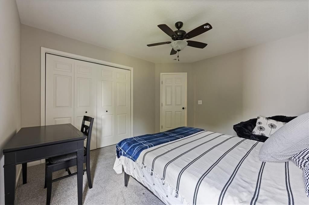 1308 SW Surrey Trace — photo 20
