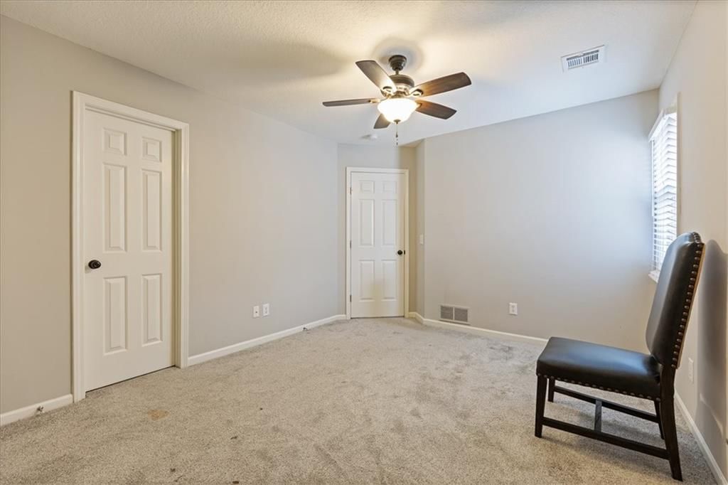 1308 SW Surrey Trace — photo 21