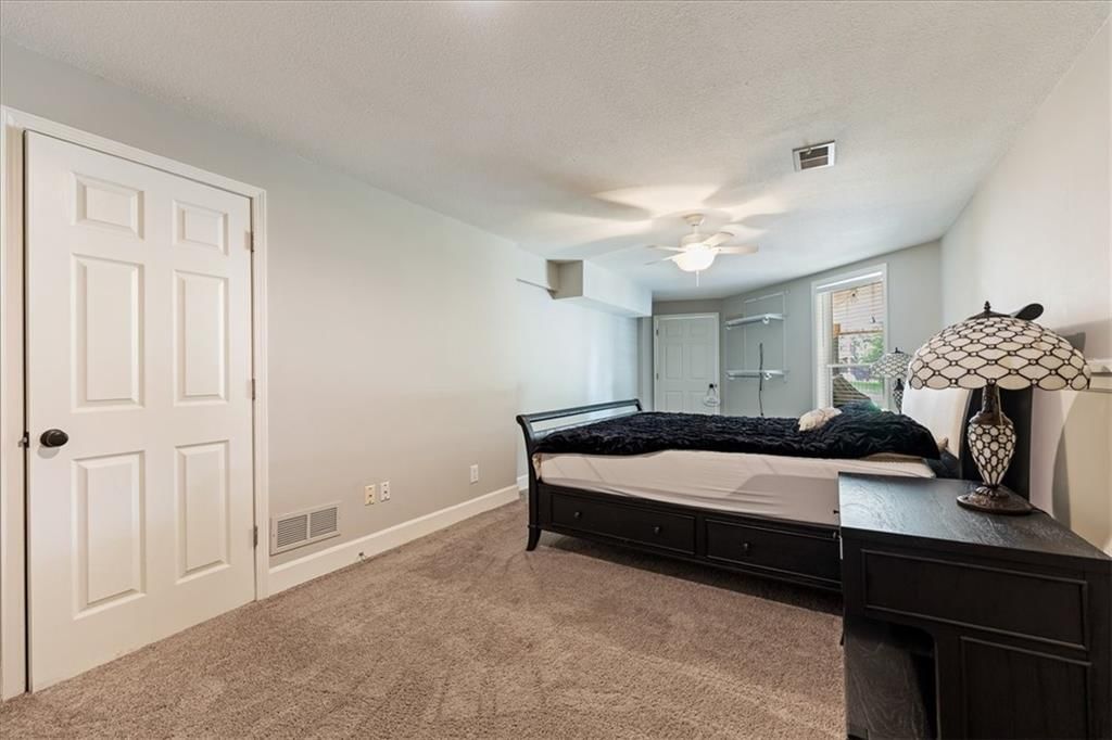 1308 SW Surrey Trace — photo 32