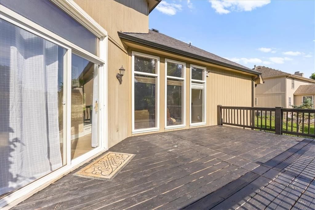 1308 SW Surrey Trace — photo 33