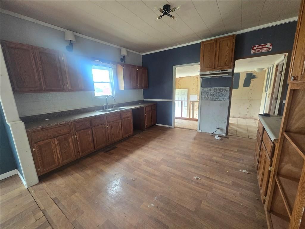 422 S Graham Street — photo 8