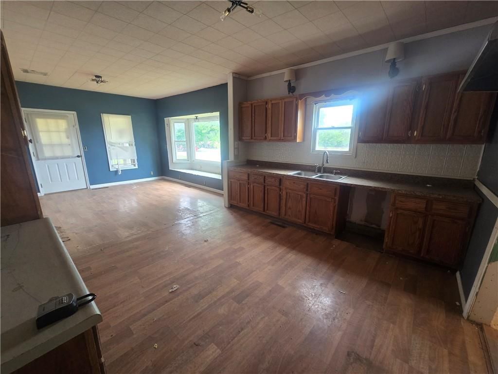 422 S Graham Street — photo 10
