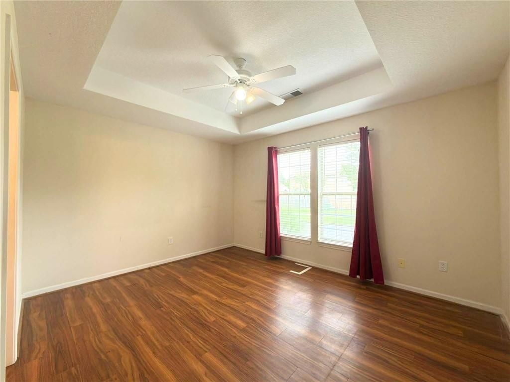 18437 W 156th Terrace — photo 6