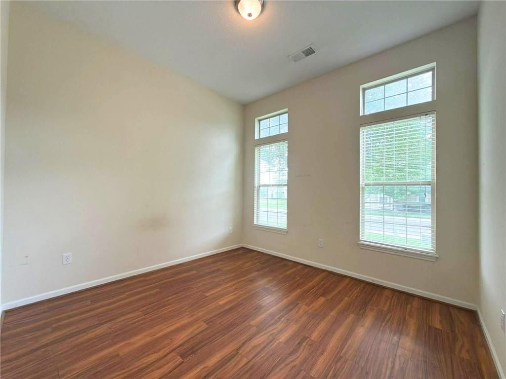 18437 W 156th Terrace — photo 8