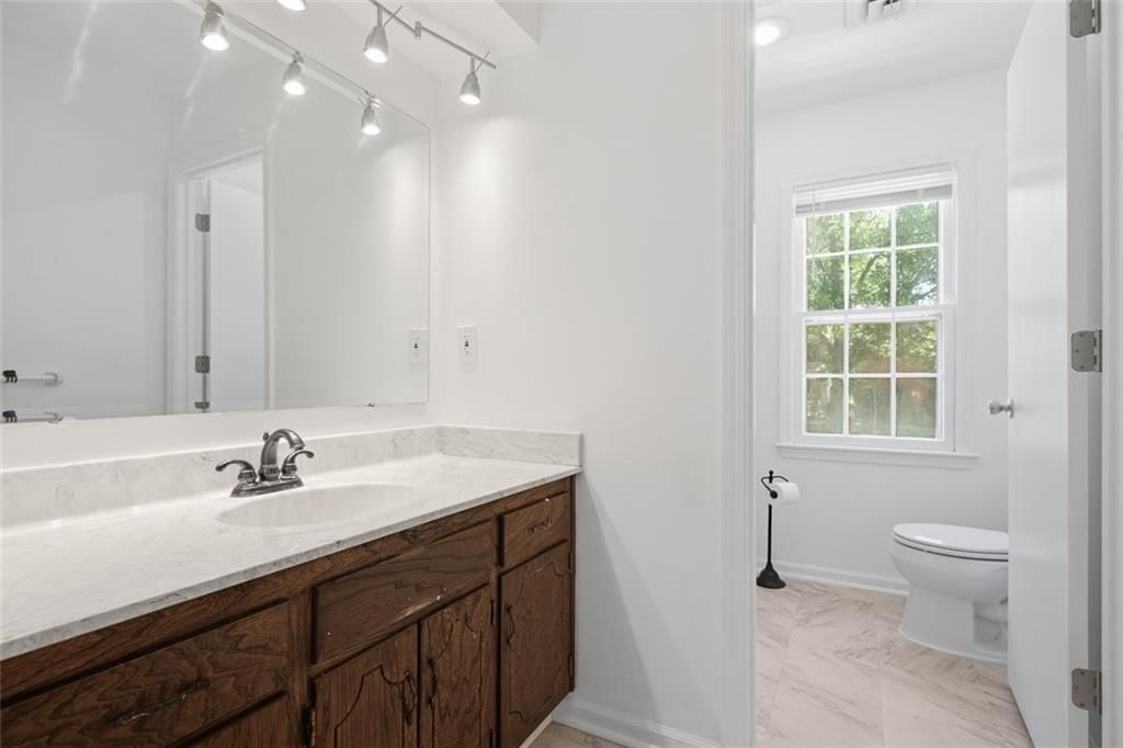 10411 W 52nd Terrace — photo 28
