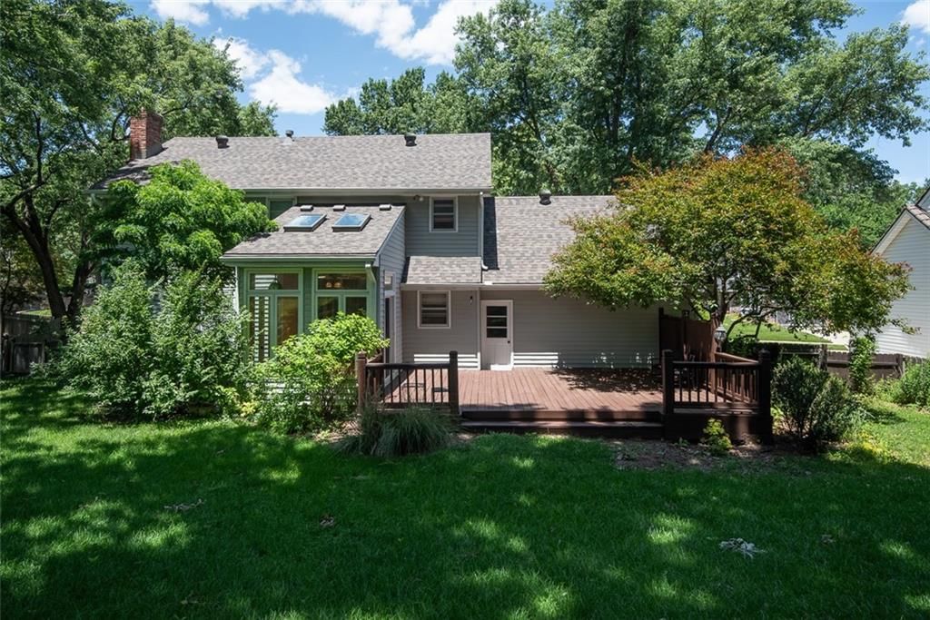 10411 W 52nd Terrace — photo 35