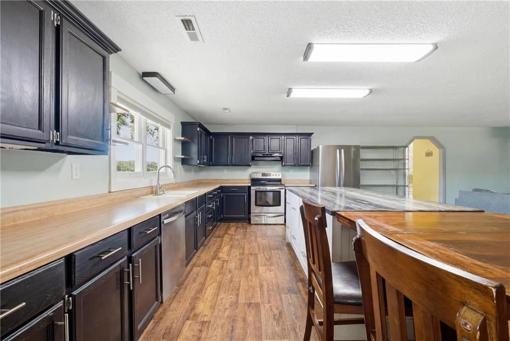 2246 NE State Route H — photo 11