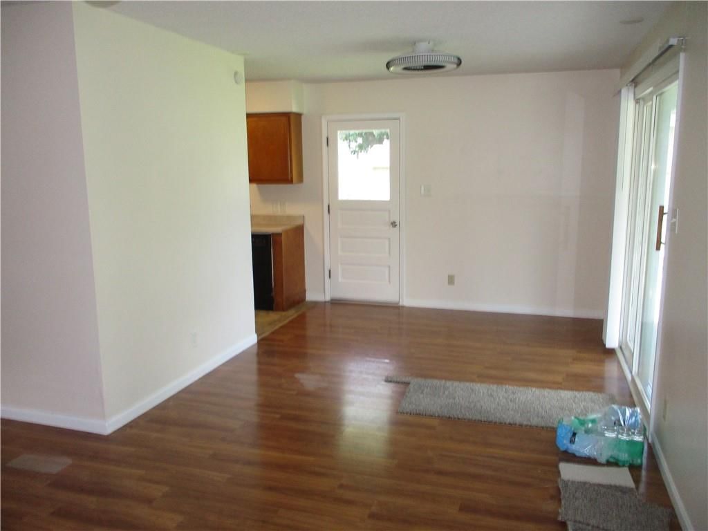343 E 1st Avenue — photo 8