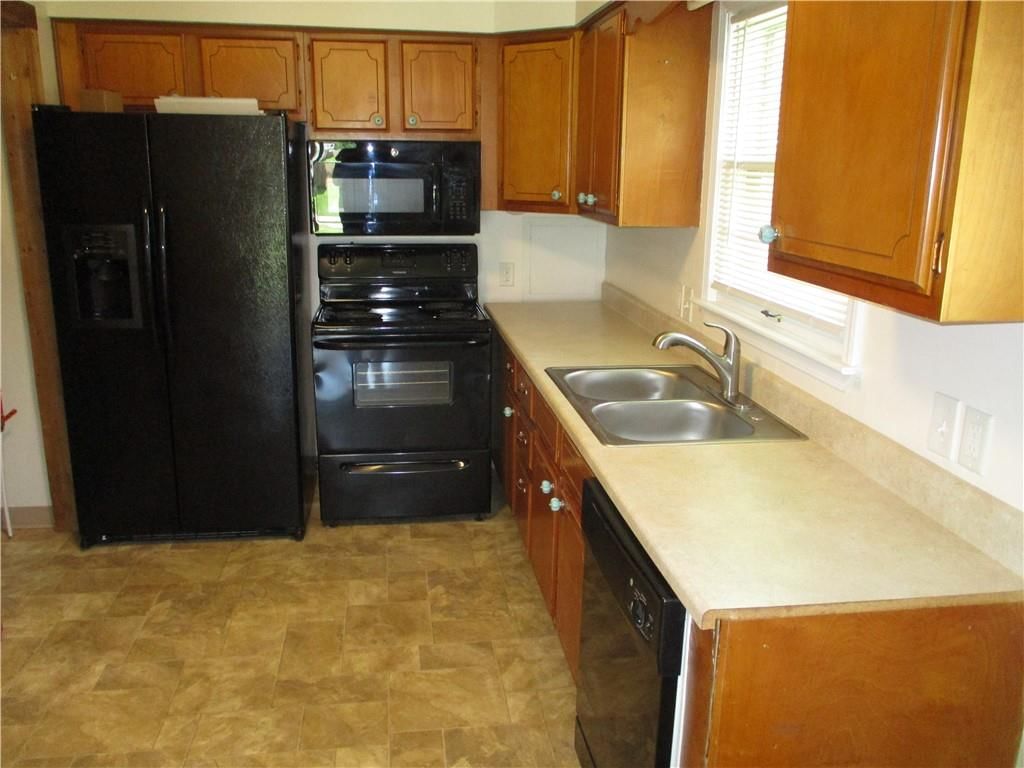 343 E 1st Avenue — photo 9