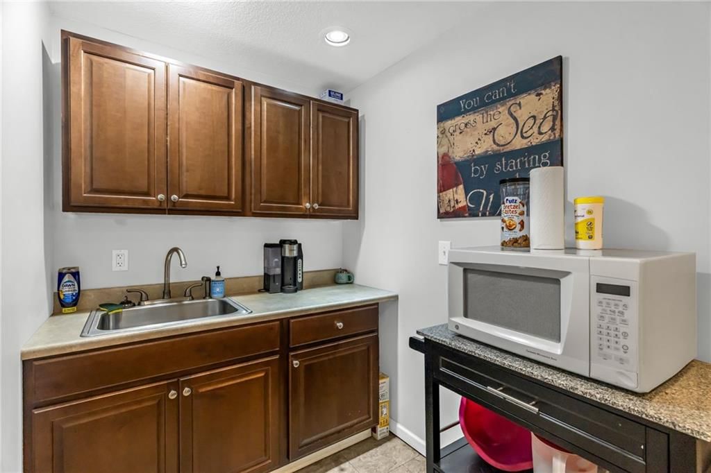 1734 S 4Th Street — photo 23