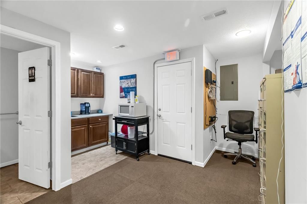 1734 S 4Th Street — photo 25