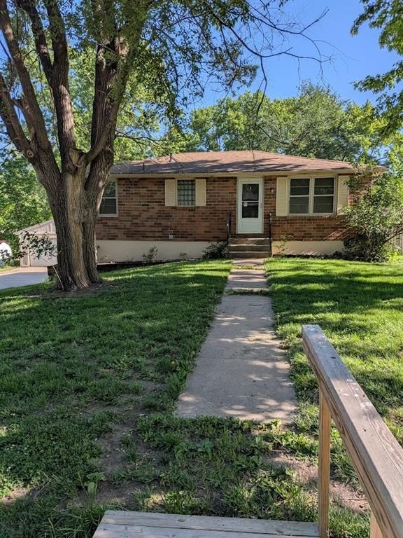 712 NE 113 Terrace, Kansas City, MO
