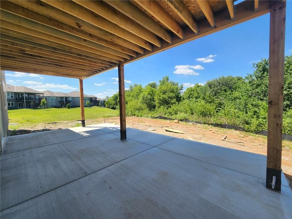 22192 W 116th Terrace — photo 3