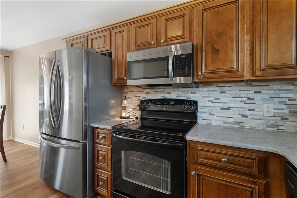 597 S Pine Street — photo 21