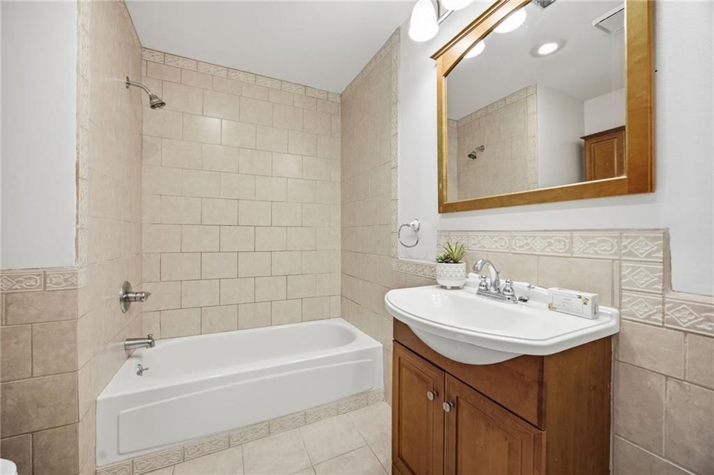 21 E 29TH Street — photo 14