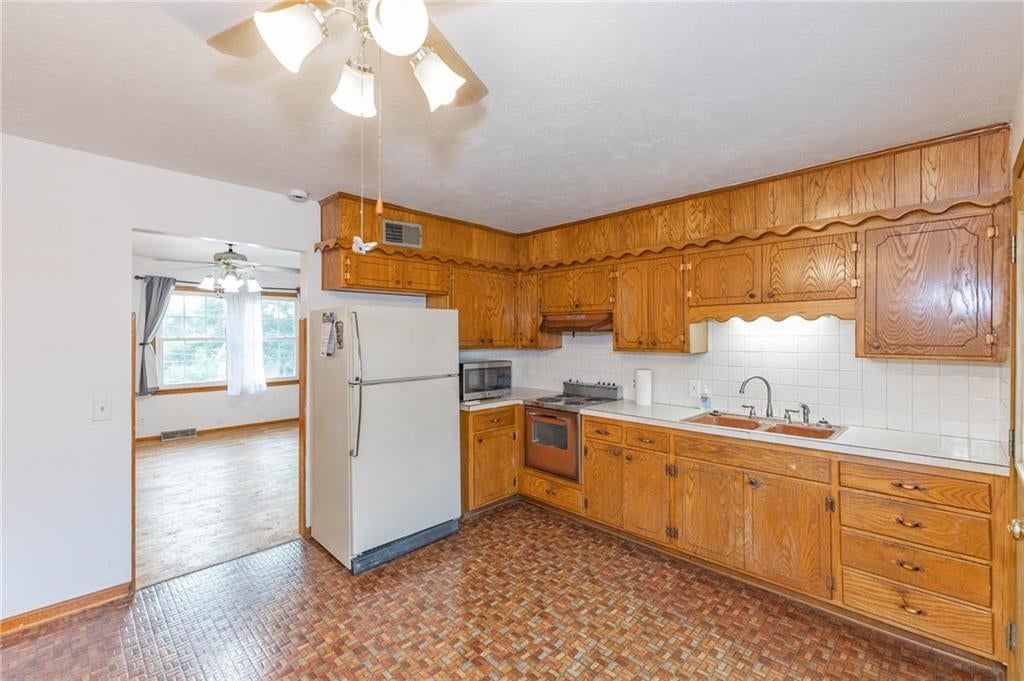 4540 Melody Lane — photo 8