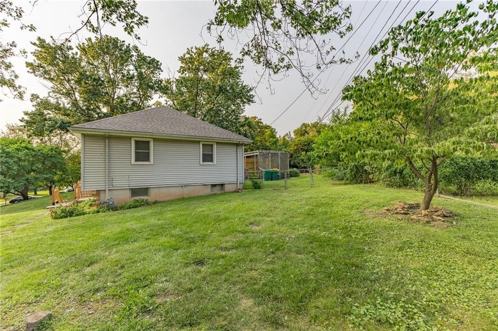 4540 Melody Lane — photo 32