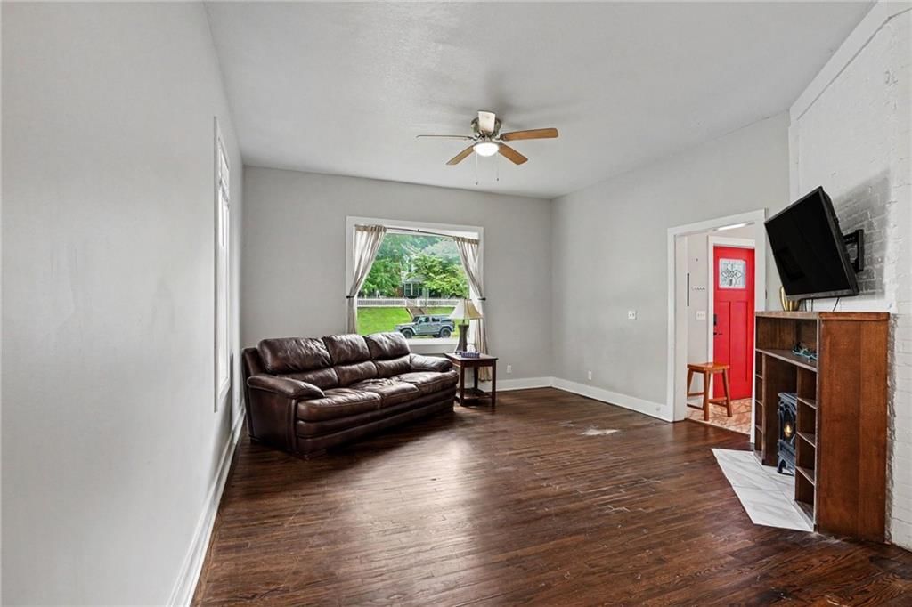 1416 Franklin Avenue — photo 8