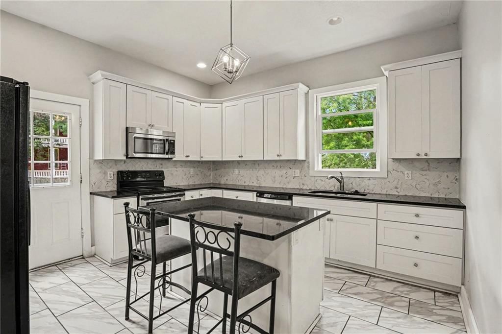 1416 Franklin Avenue — photo 14
