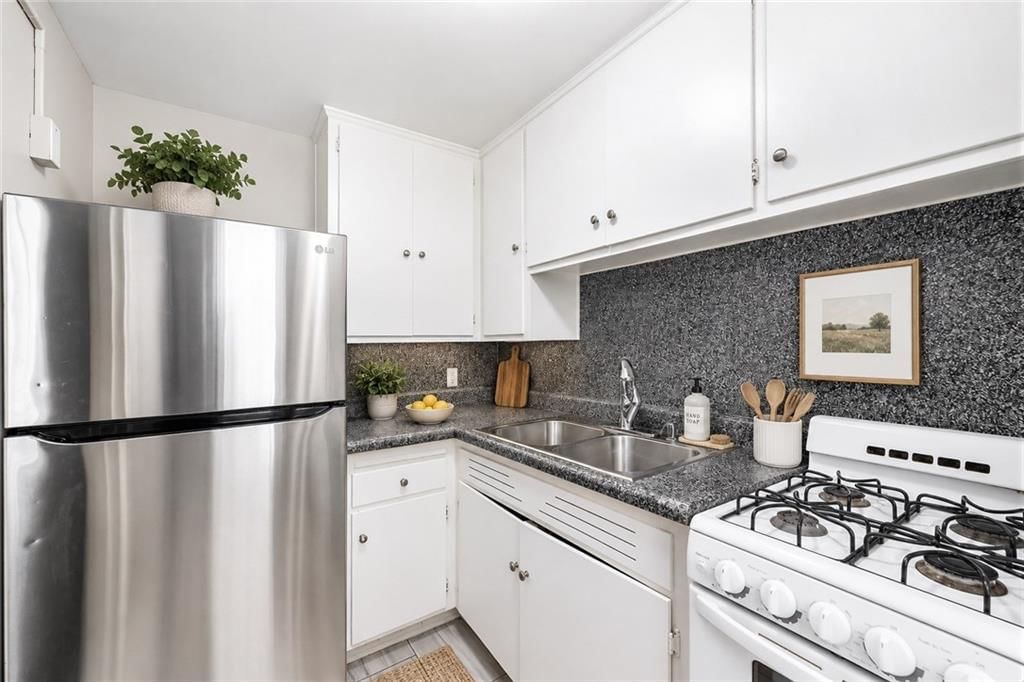 120 W Elizabeth Street — photo 10