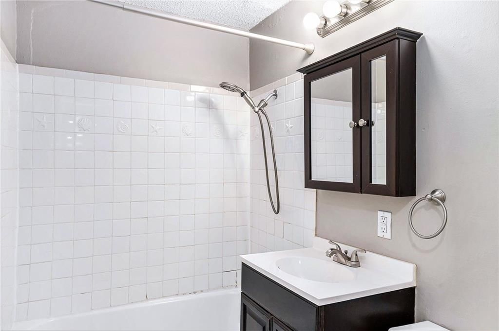 120 W Elizabeth Street — photo 11