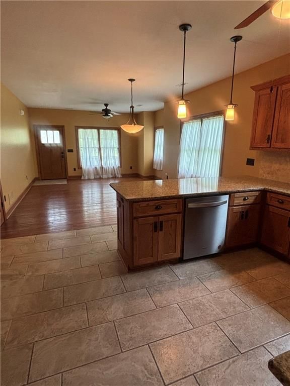 604 S Cedar Street — photo 4