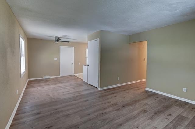 4629 Elmwood Avenue — photo 8