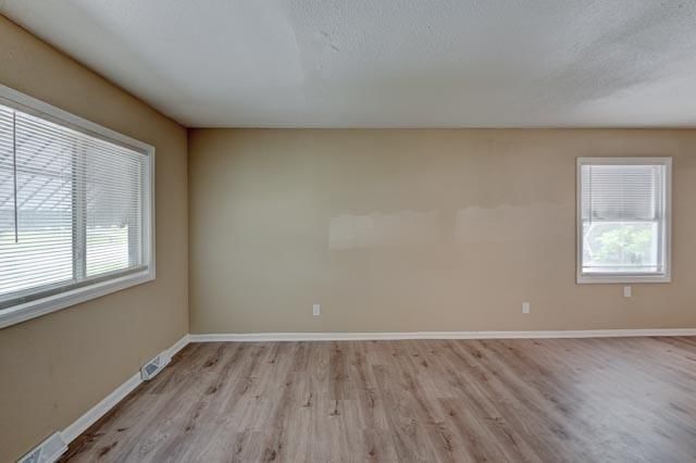4629 Elmwood Avenue — photo 19
