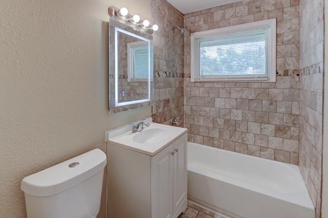 4629 Elmwood Avenue — photo 22