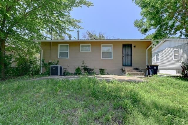 4629 Elmwood Avenue — photo 37