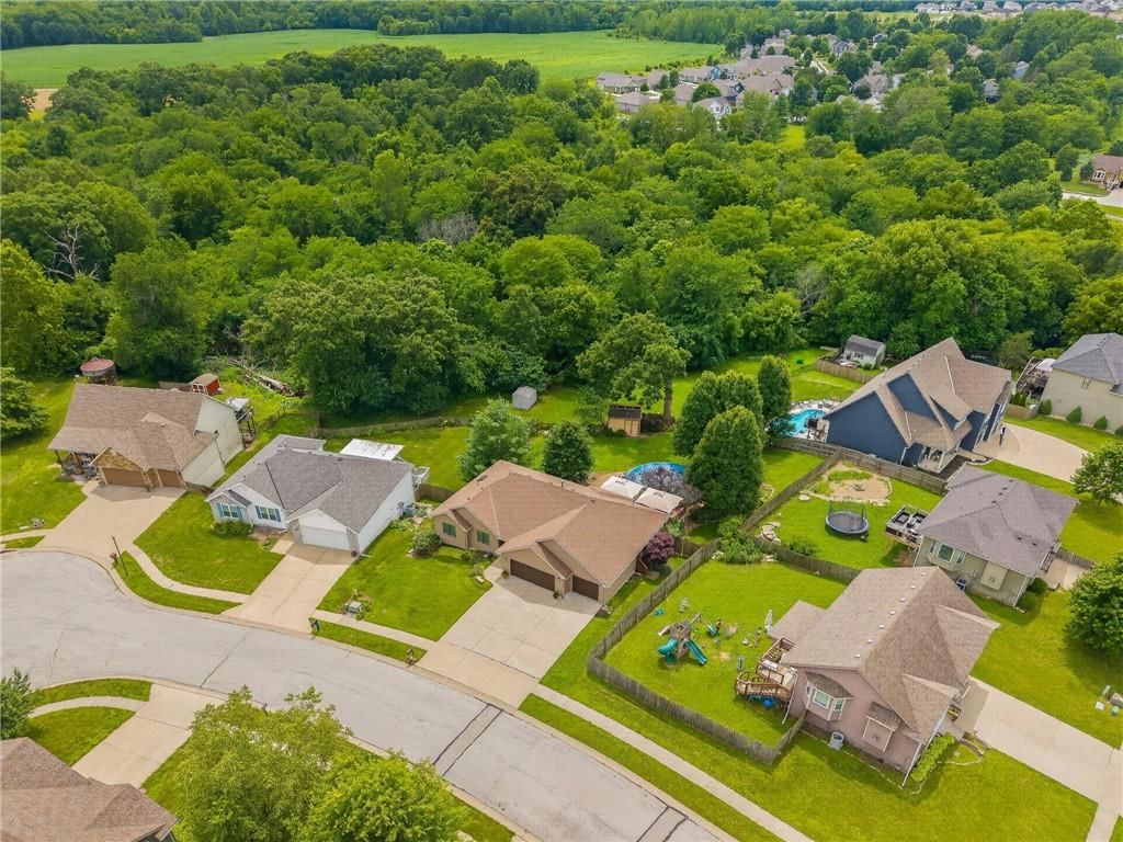 2301 Woodland Circle — photo 4