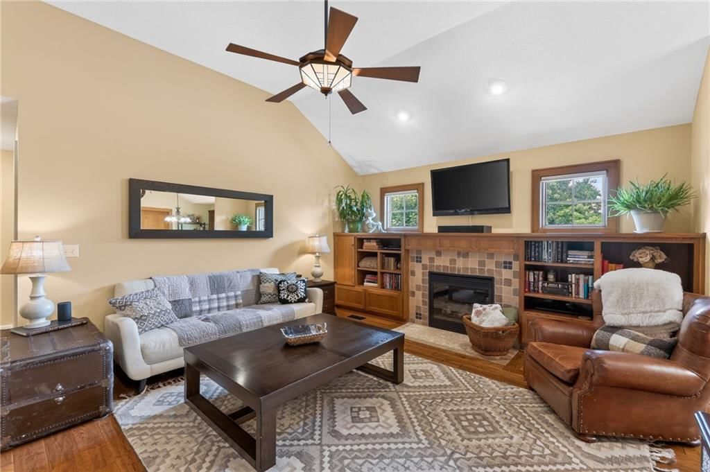 2301 Woodland Circle — photo 9