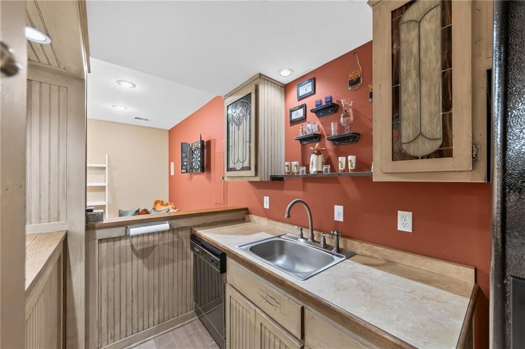 2301 Woodland Circle — photo 37