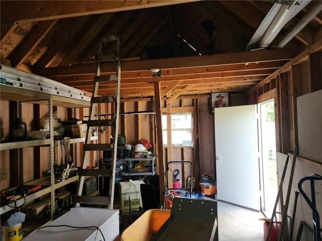 119 W Kansas Street — photo 12
