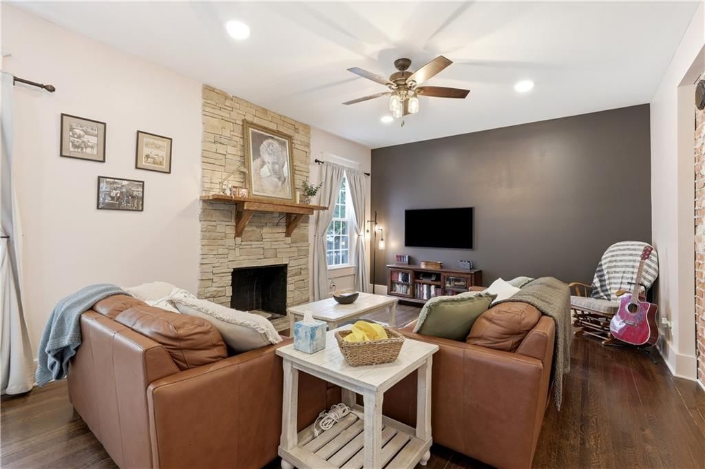 606 E Peoria Street — photo 10